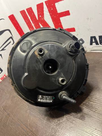 Вакуумник 7L8612105E VAG