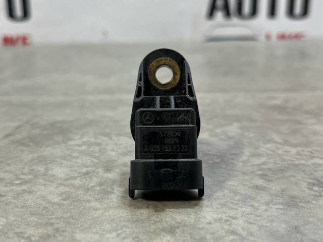 A0051531328 Датчик распредвала купить Ужгород