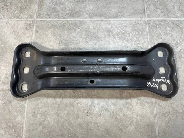 A2042420501 Балка крепления коробки передач купить Хмельницкий