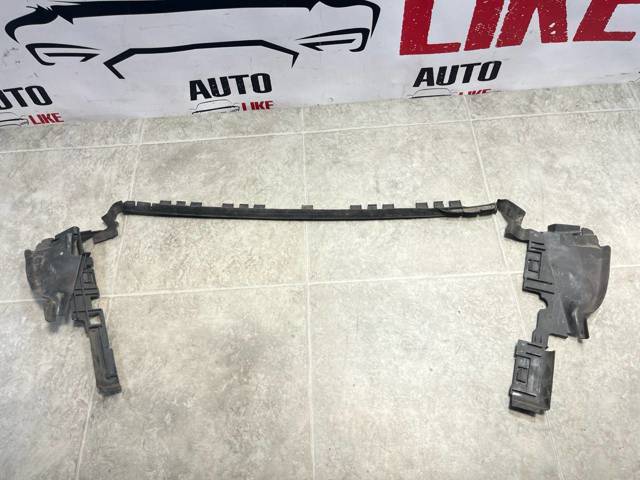 MERCEDES A2045050530 Воздуховод (дефлектор) радиатора в наличии Киев