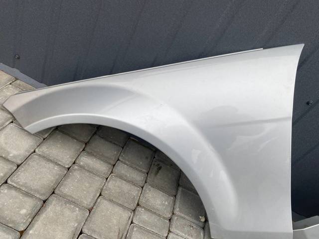 Переднее левое крыло A2048800118 MERCEDES