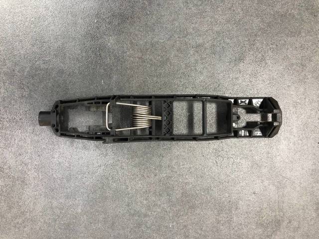 MERCEDES A2107600334 Держатель наружной ручки двери передней правой в наличии Кривой Рог