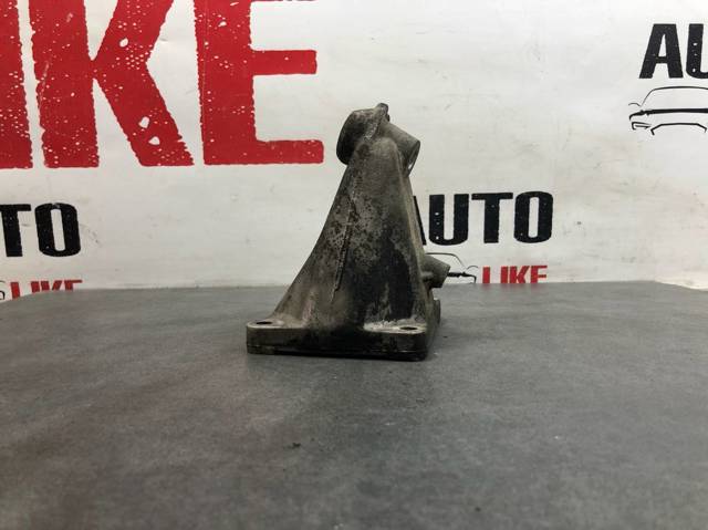 6042230004 MERCEDES Кронштейн подушки (опоры) двигателя правой купить в Харьков