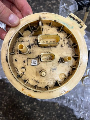 VAG 5N0919088M Модуль топливного насоса с датчиком уровня топлива в наличии Ужгород