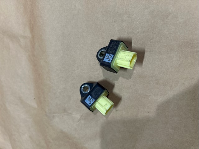Датчик Айрбег передний 8917347050 TOYOTA