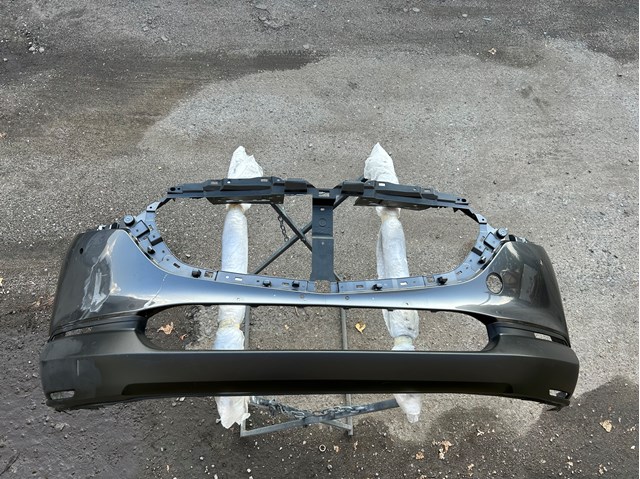 Передний бампер DFR550031 MAZDA