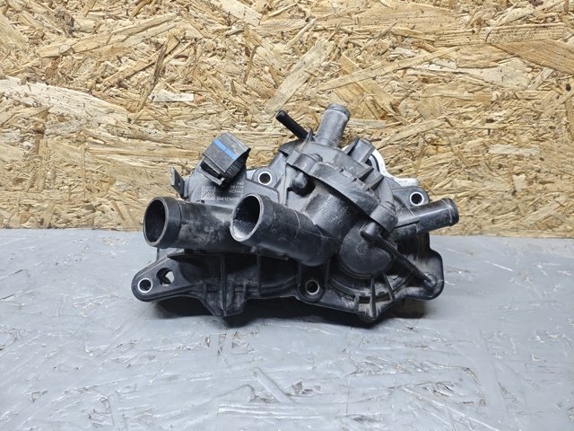 Насос охлаждающей жидкости Фольксваген Пассат B8