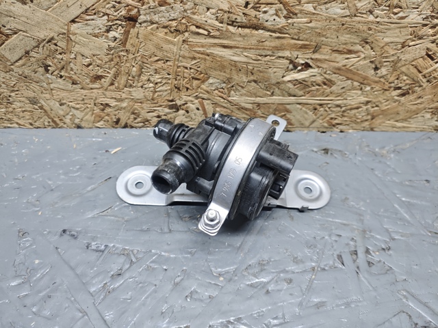 11518651287 Помпа водяная (насос) охлаждения, дополнительный электрический купить Киев