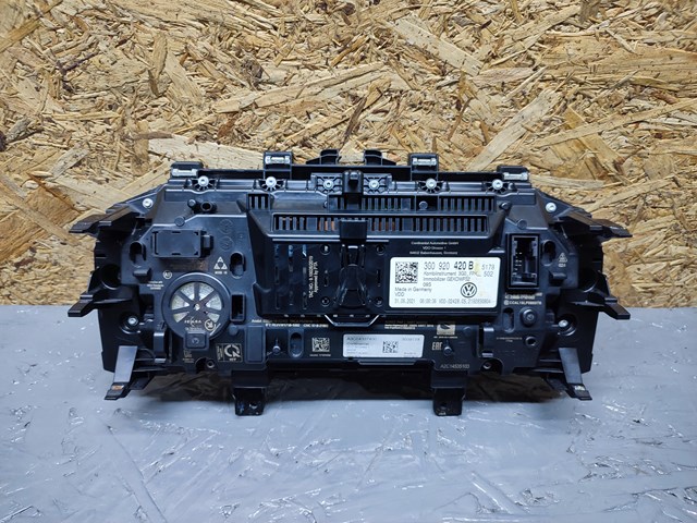 3G0920420B Панель приборов купить Кривой Рог