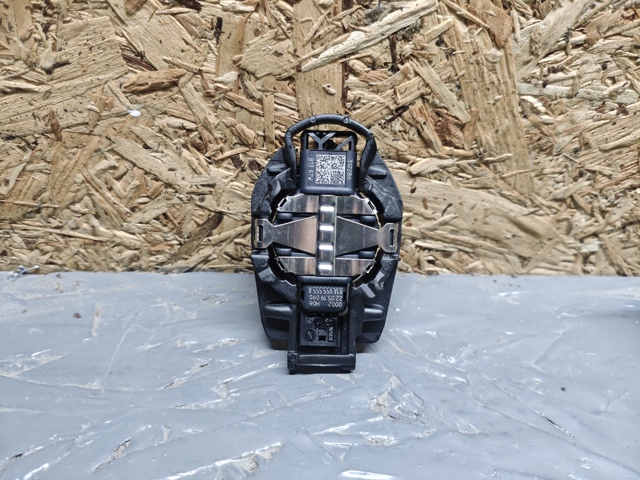 Кронштейн крепления зеркала салона 4M0845543 VAG