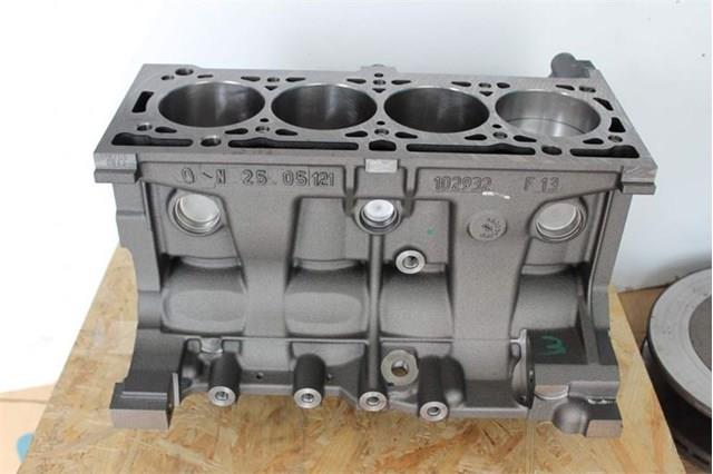 RENAULT 7701479054 Блок цилиндров двигателя в наличии Львов
