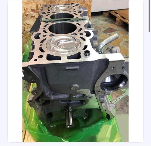 LAND ROVER LR030748 Блок цилиндров двигателя в наличии Кривой Рог
