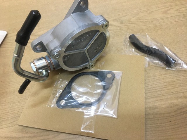 Насос вакуумный SH1518G00A MAZDA