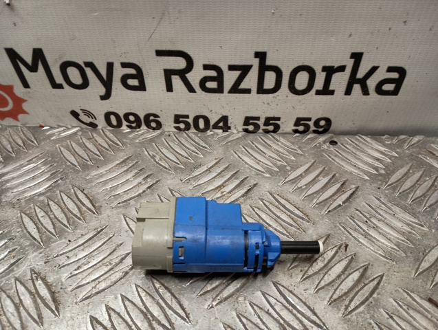 253251679R RENAULT Датчик включения сцепления  купить в Сумы