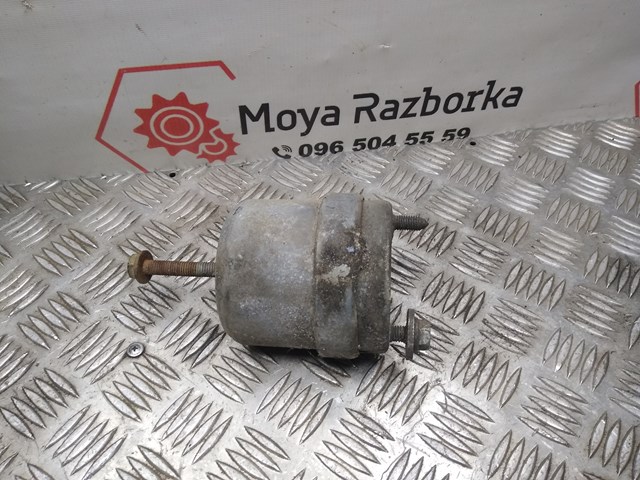 Гидроопора двигателя правая Фольксваген Транспортер T4