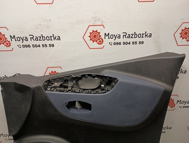 809008574R Обшивка (облицовка) внутренняя двери передней левой купить Киев