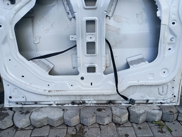 821003024R RENAULT Дверь боковая (сдвижная) правая купить в Киев