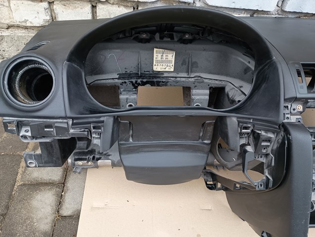 MAZDA BP4K6042XP Торпедо в наличии Украина