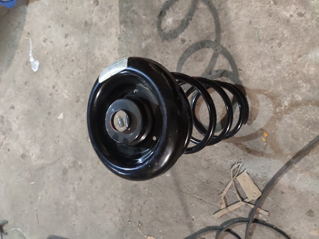 NISSAN 540404U000 Опорная чашка передней пружины верхняя в наличии Черновцы