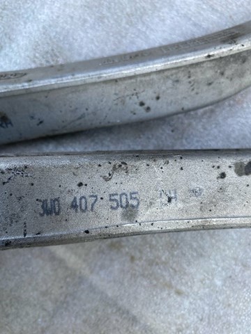 3W0407505 BENTLEY купить в Черкассы