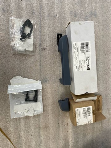 PORSCHE 95853106700G2X в наличии Днепр