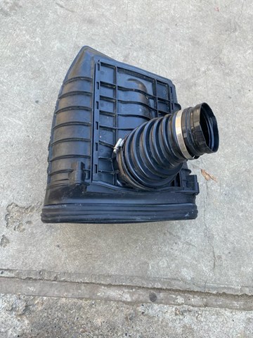 Корпус воздушного фильтра в сборе 95B129607G PORSCHE