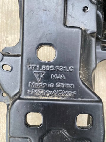 PORSCHE 971805931C Рамка радиатора в наличии Днепр