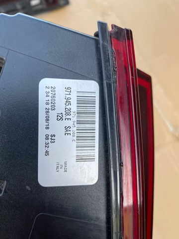 PORSCHE 971945208E Фонарь задний правый внутренний в наличии Ужгород