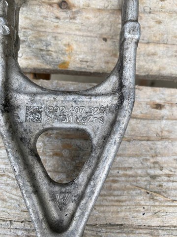 PORSCHE 992407325 в наличии Одесса