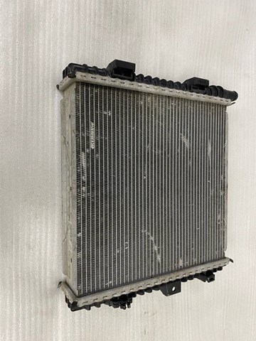 Радиатор охлаждения двигателя, левый 9J1121251A VAG
