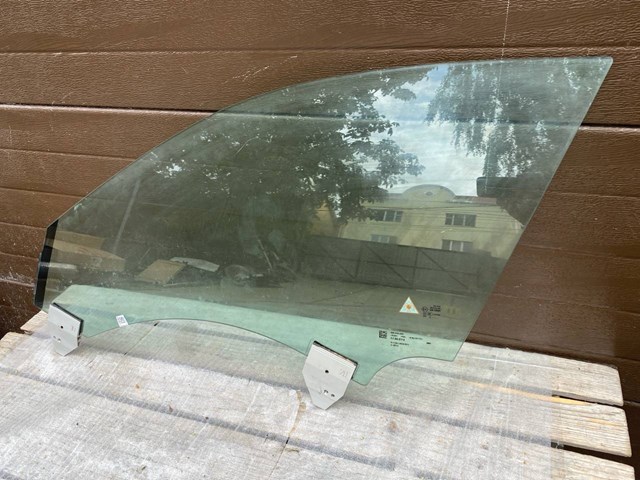 Стекло водительской двери 9J1845019B PORSCHE