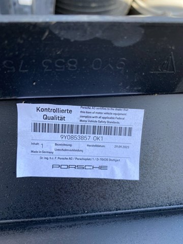 9Y0853857OK1 PORSCHE Накладка (молдинг) порога наружная левая купить в Киев