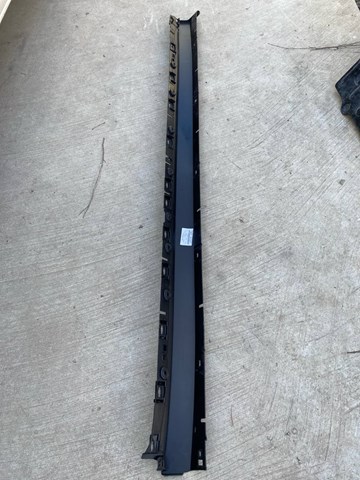 9Y0853857OK1 PORSCHE Накладка (молдинг) порога наружная левая купить в Хмельницкий