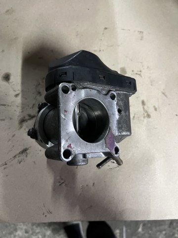 Дроссельная заслонка Шкода Фабия I