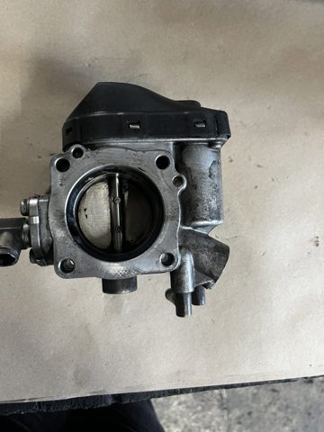 VAG 06A133062A Дроссельная заслонка в наличии Ужгород