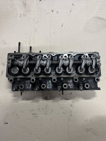 Головка цилиндров 110397F400 NISSAN