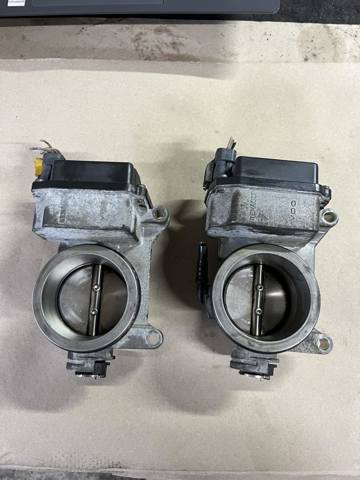 Блок дроссельной заслонки 408239822001 RENAULT