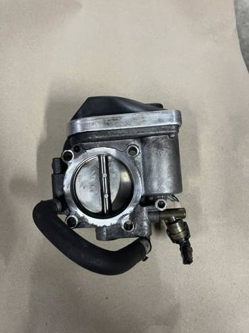 Заслонка воздушная 55562380 GM