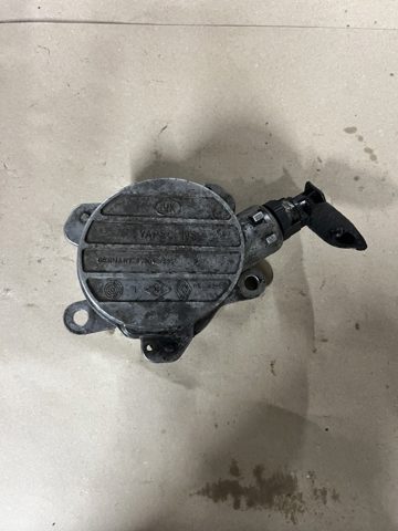 Вакуумный насос 8200102535 RENAULT