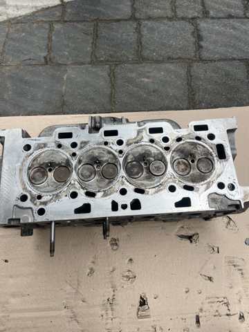 Головка блока цилиндров 9684487210 FORD