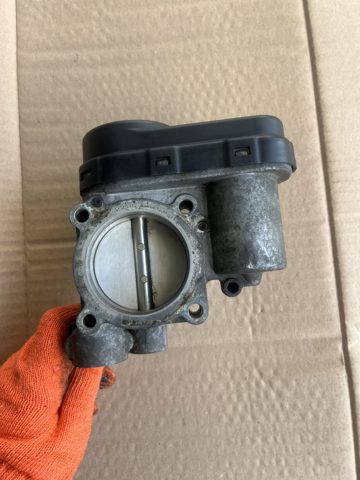 Блок дроссельной заслонки A1661410225 MERCEDES