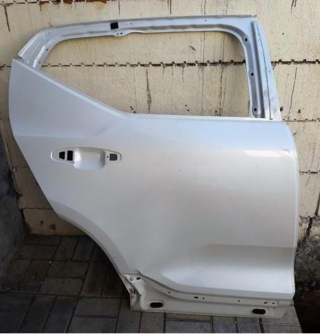 VOLVO 32133740 Дверь задняя правая в наличии Чернигов