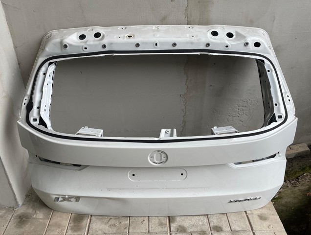Задняя ляда 41629450465 BMW