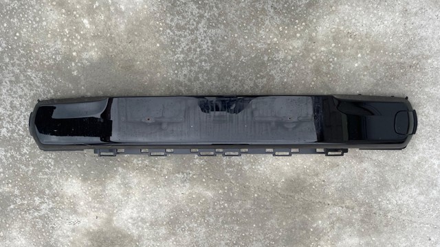 Молдинг бампера переднего, центральный 51117337791 BMW