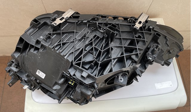BMW 63118084892 Фара правая в наличии Павлоград