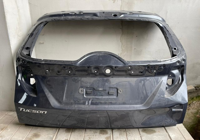 Задняя дверь 72800N7010 HYUNDAI
