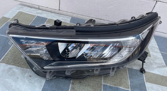 Фара Toyota RAV4 5