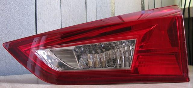 Фонарь задний правый, внутренний 8158102500 TOYOTA