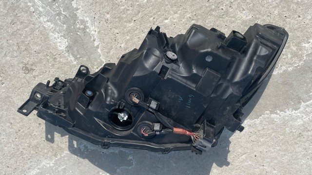 MAZDA GSJ551031B Фара правая в наличии Полтава