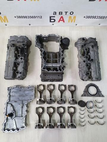 Крышка клапанная, правая 11127636759 BMW